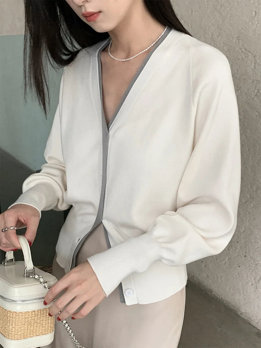 Minimalist Style Women Contrast V-neck Knit Lyocell Cardigan