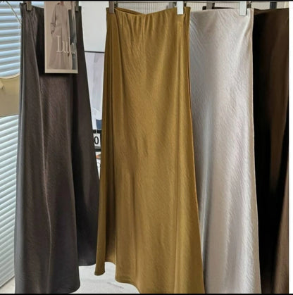 Thick Glossy Satin Midi Skirt Elegant Quiet Luxury Basic High-Waist Skirt or All Seasons