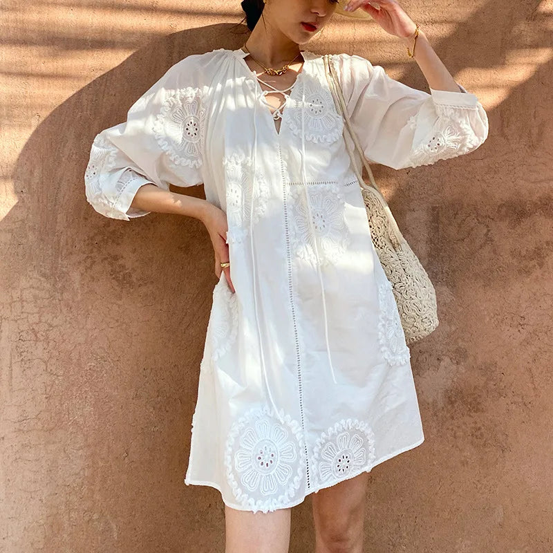 JIAMI White Embroidered Bohemian Vacation Dress